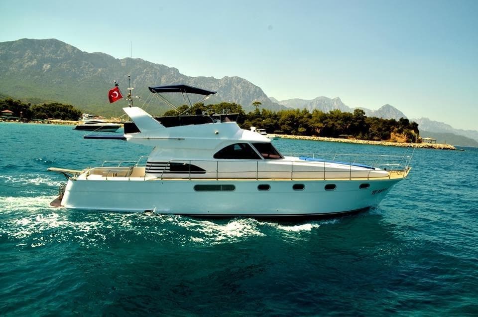 Яхта ginza travel