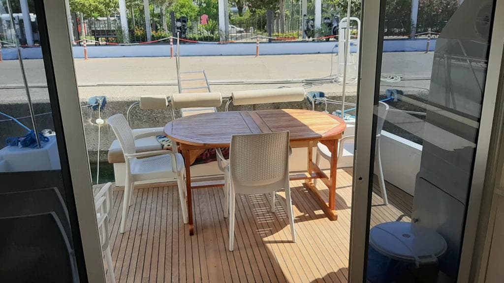 Яхта ginza travel