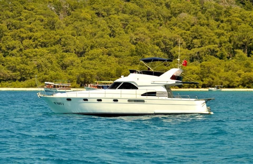 Яхта ginza travel