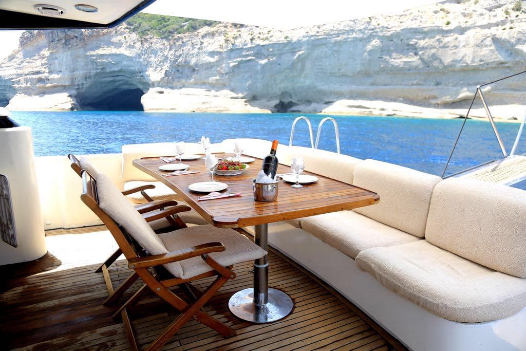 Яхта ginza travel