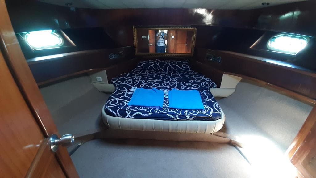 Яхта ginza travel