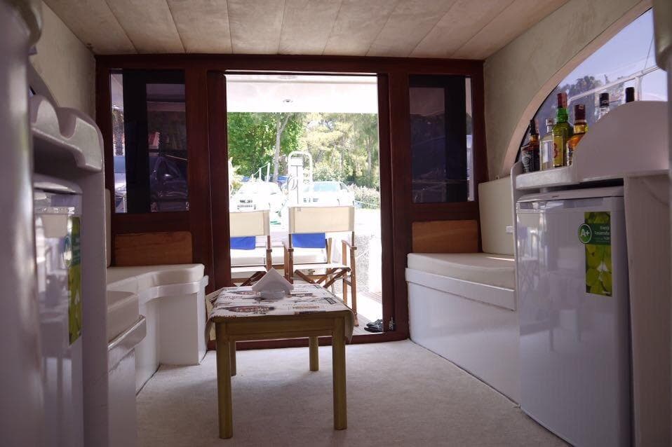 Яхта ginza travel