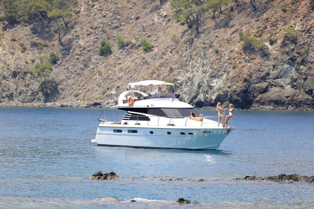 Яхта ginza travel