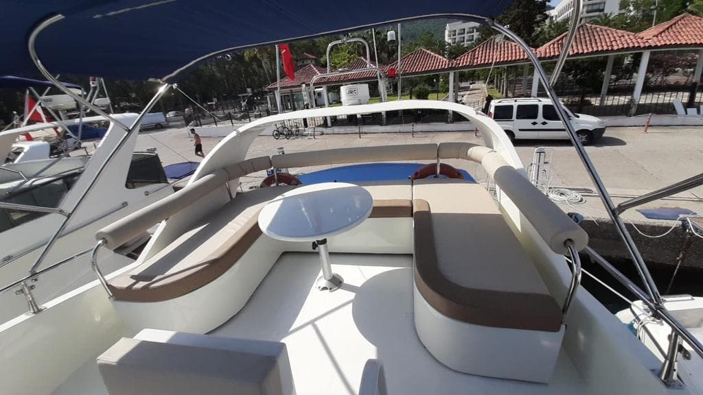 Яхта ginza travel