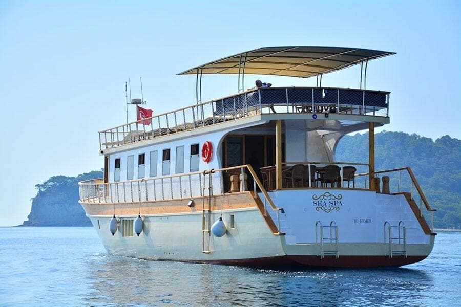 Яхта ginza travel