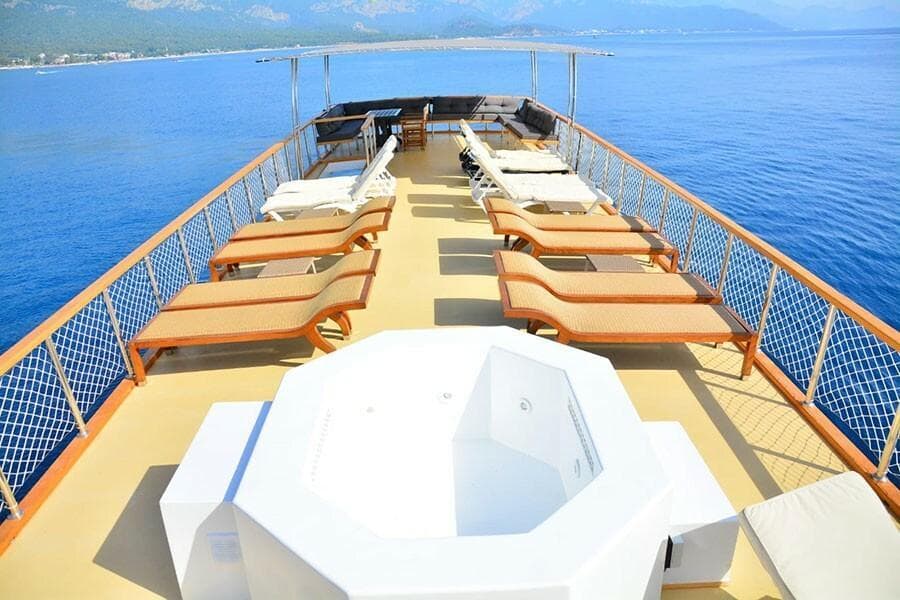 Яхта ginza travel