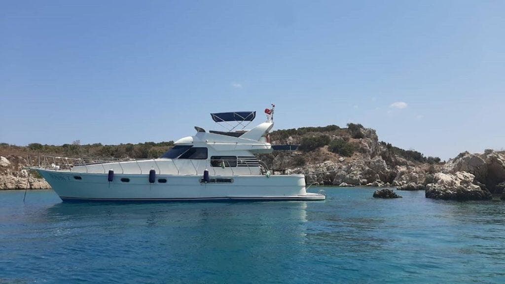 Яхта ginza travel