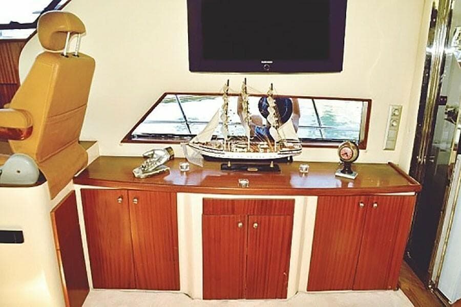 Яхта ginza travel