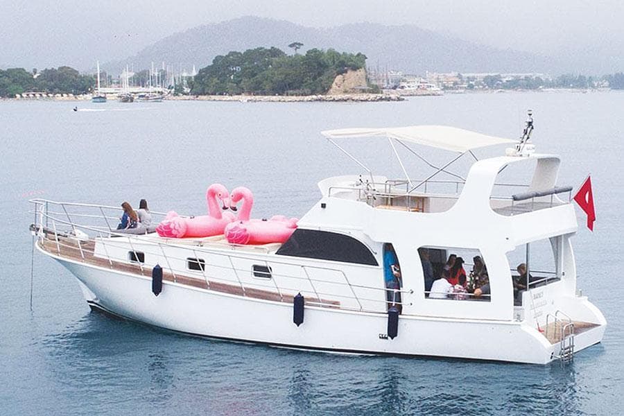 Яхта ginza travel