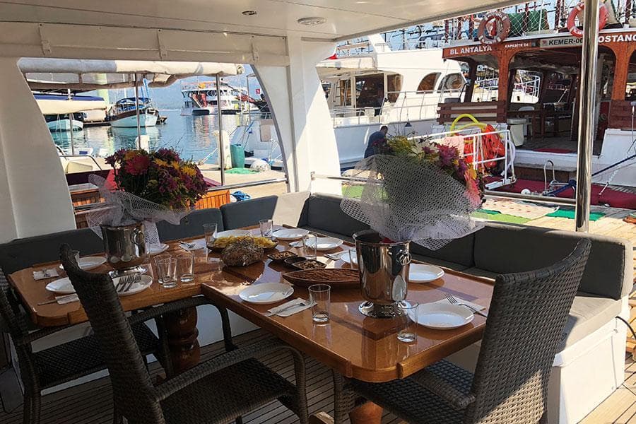 Яхта ginza travel