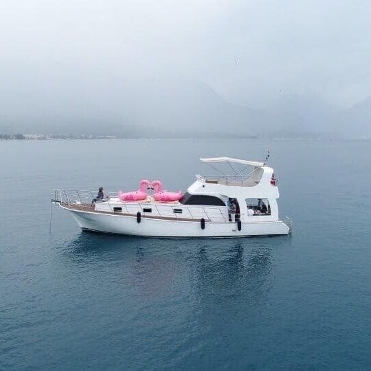 Яхта ginza travel