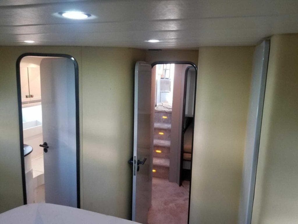 Яхта ginza travel