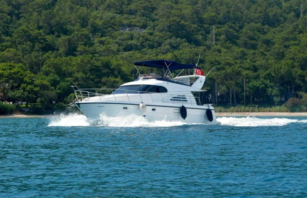 Яхта ginza travel