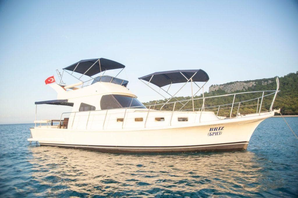 Яхта ginza travel