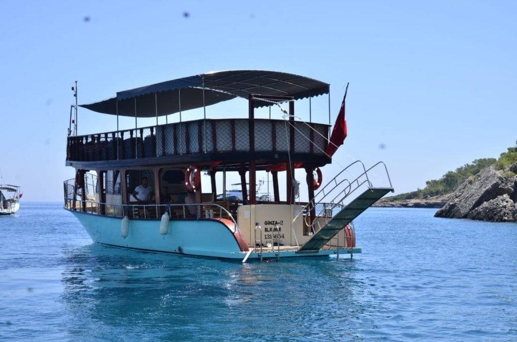 Яхта ginza travel