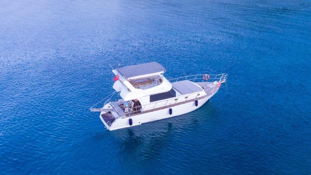 Яхта ginza travel