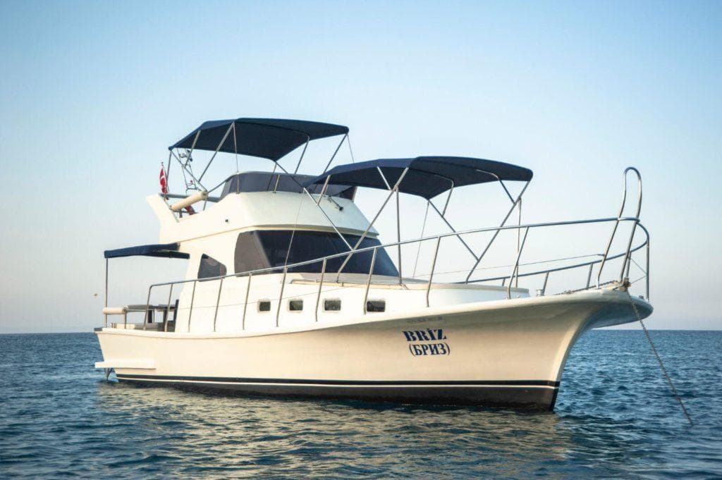 Яхта ginza travel