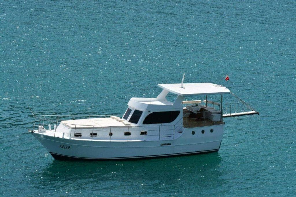 Яхта ginza travel