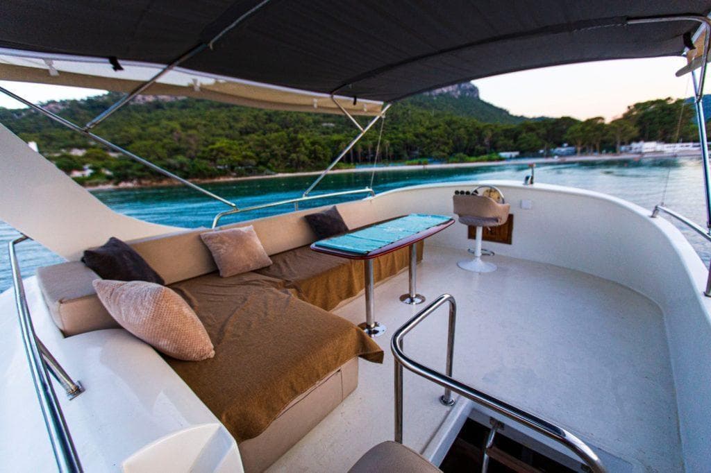 Яхта ginza travel