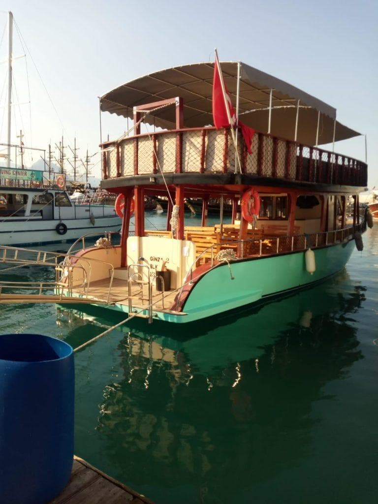 Яхта ginza travel